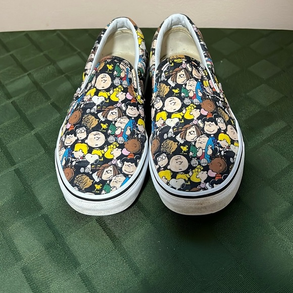 2017 Vans Peanuts Slip Ons - Picture 2 of 13